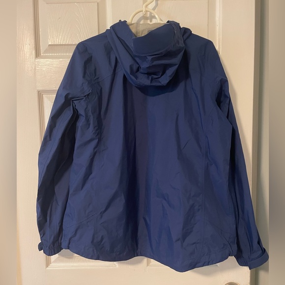 LL Bean Trail Model Jacket - Picture 7 of 10